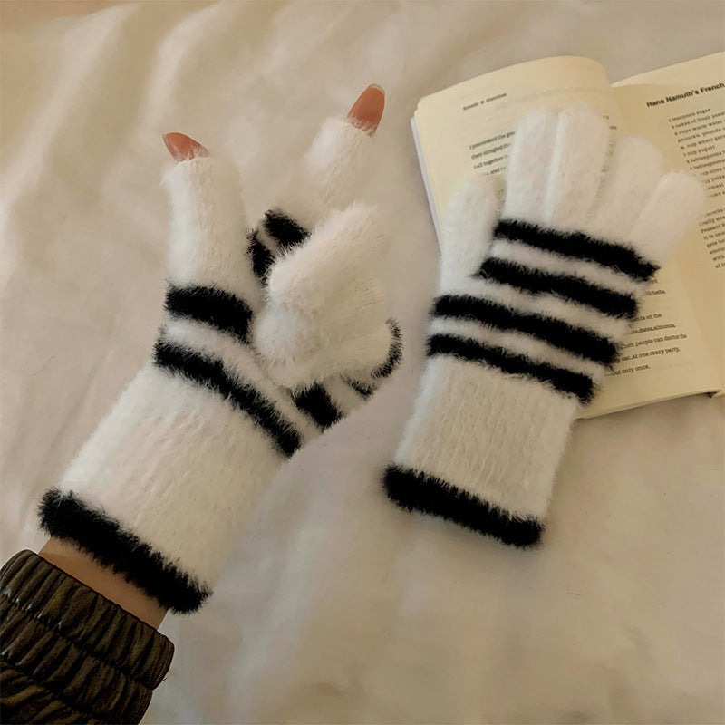 Wholesale Cartoon black and white striped fingerless gloves autumn and winter leopard print